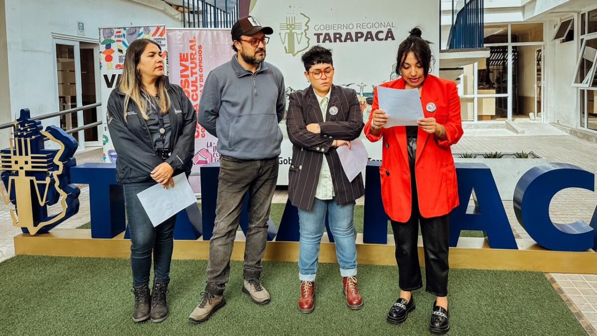 Fotografía de Punto de Prensa de FADI 2023 . De izquierda a derecha: Alejandra Ceballos; Fernando Ossandón; Camila Pizarro; Catherina Salazar